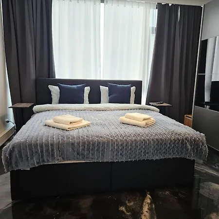 Luxus Im Himmel. 3zimmer, Parkplatz, 22 Stock アパート