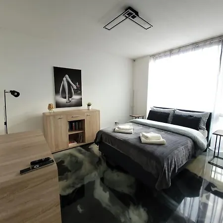 アパート Luxus Im Himmel. 3zimmer, Parkplatz, 22 Stock *