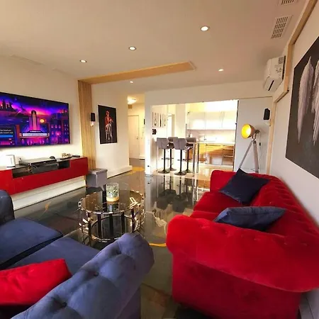 アパート Luxus Im Himmel. 3zimmer, Parkplatz, 22 Stock