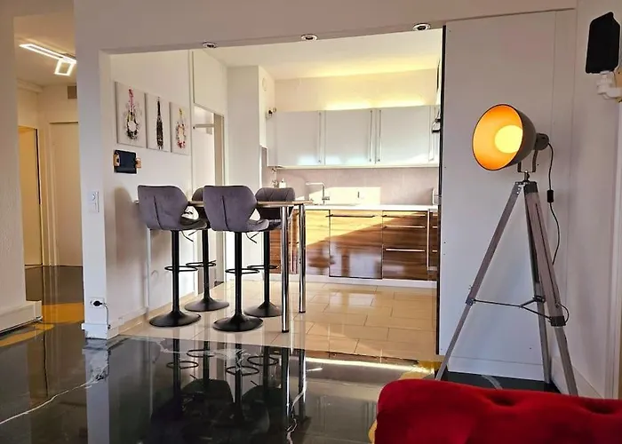 Lejlighed Luxus Im Himmel. 3zimmer, Parkplatz, 22 Stock