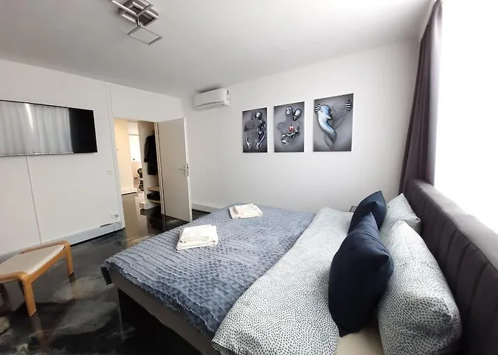 Luxus Im Himmel. 3zimmer, Parkplatz, 22 Stock Lejlighed